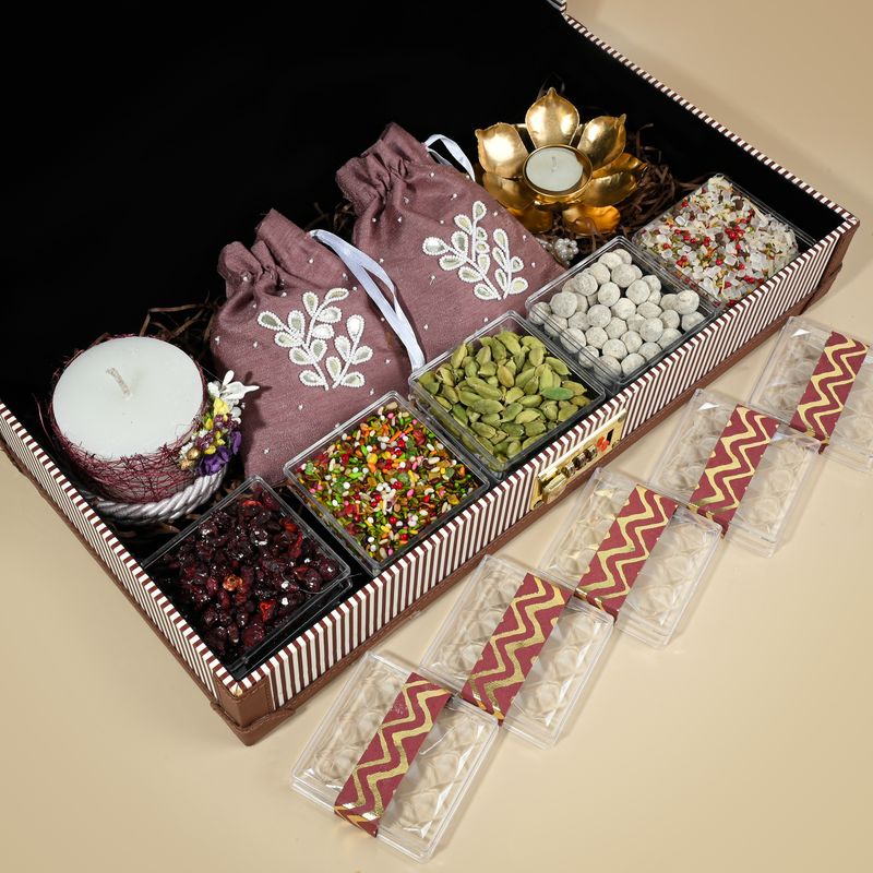 Festive Treasure Tray